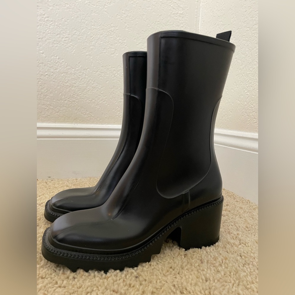 INC Eddiie Womens Tall Lugged Sole Rain Boots size 9